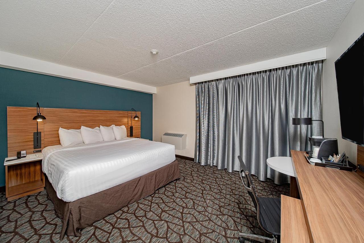 Wyndham Garden Niagara Falls Fallsview Bagian luar foto