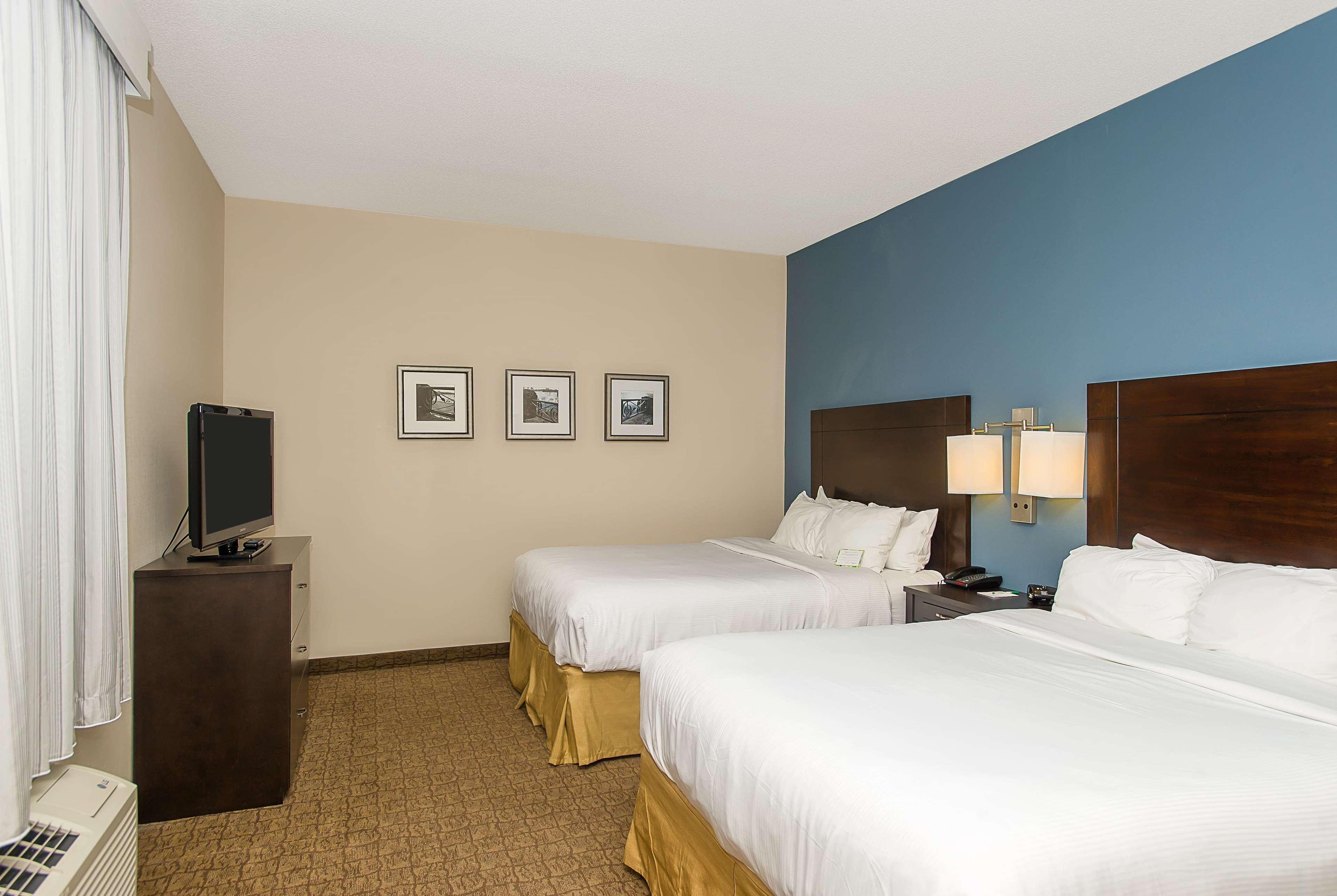 Wyndham Garden Niagara Falls Fallsview Bagian luar foto