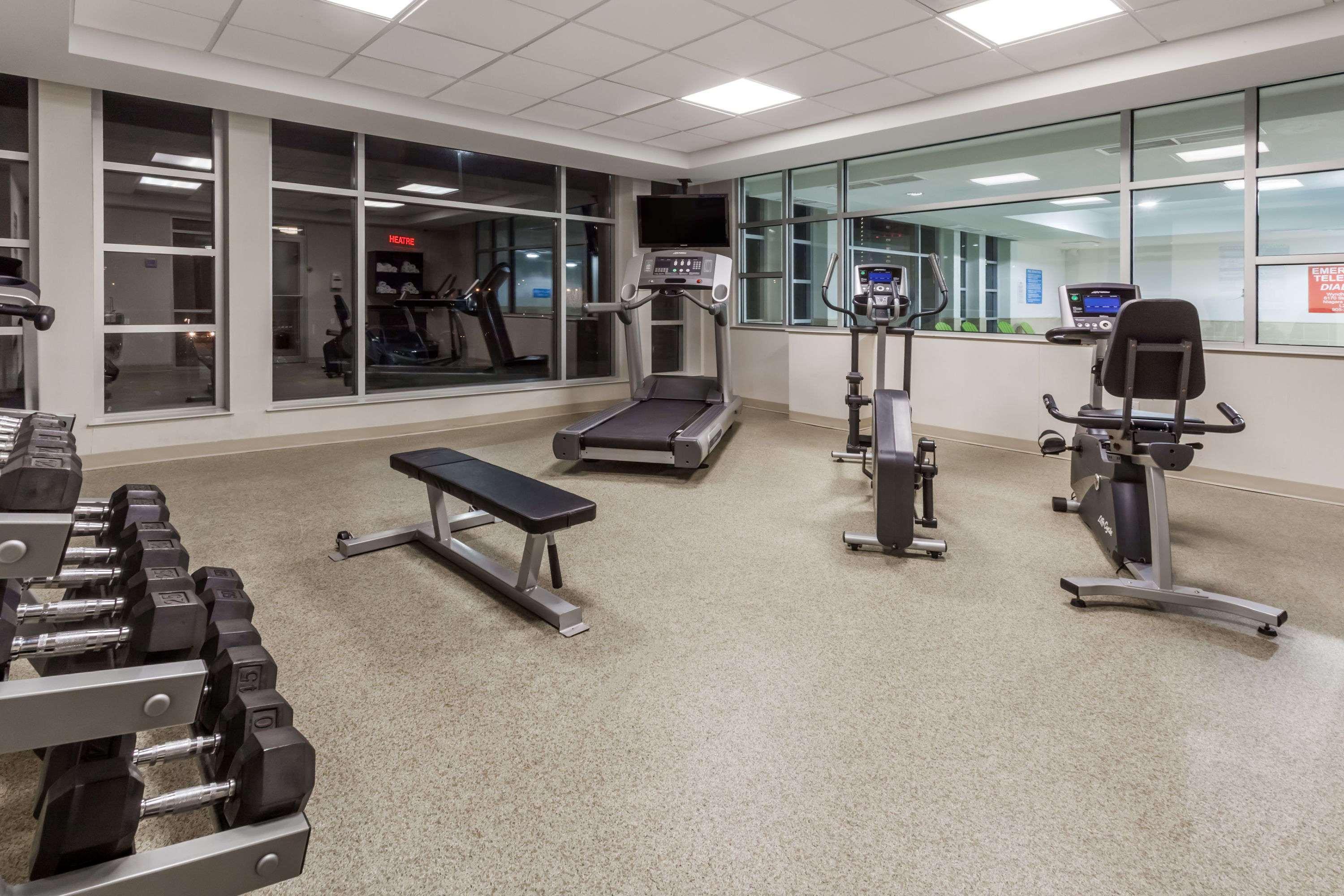 Wyndham Garden Niagara Falls Fallsview Bagian luar foto