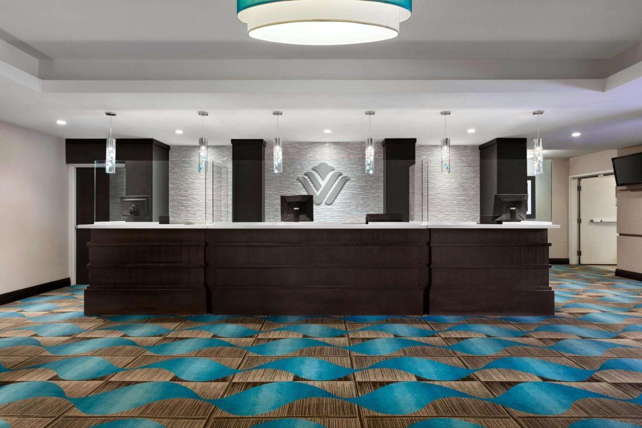 Wyndham Garden Niagara Falls Fallsview Bagian luar foto