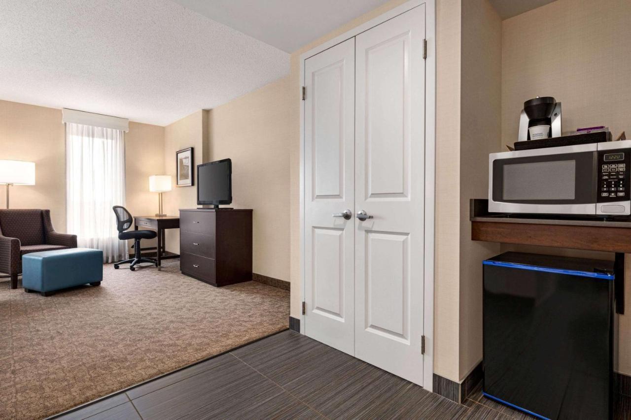 Wyndham Garden Niagara Falls Fallsview Bagian luar foto